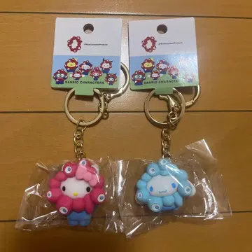 산리오 미야쿠미야쿠 파스텔 컬러 키링 키티와 시나모롤 세트