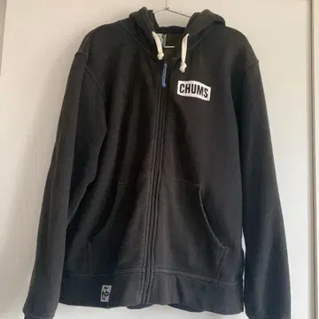 CHUMS 블랙 후드 부착 후드티