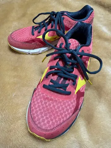 미즈노 스니커즈 메쉬 어퍼 24cm