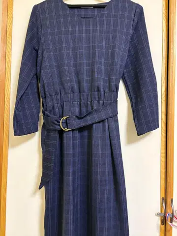 a.v.v standard 네이비 체크 무늬 원피스