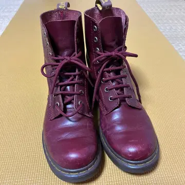 닥터마틴 끈 부츠 24cm