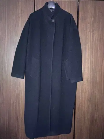 미즈이로 인드 블랙 롱 코트