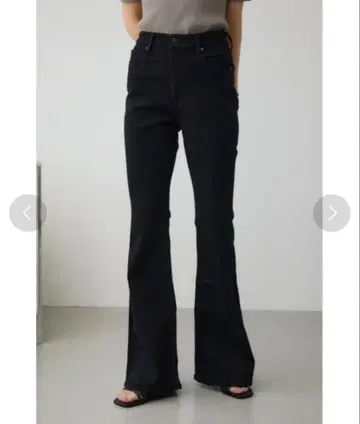 블랙 부츠컷 데님 MEDIUM