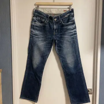Levi's 다크 블루 스트레이트 데님