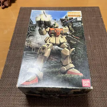 RGM-79[G] 육전형 짐 마스터 그레이드 1/100 미조립