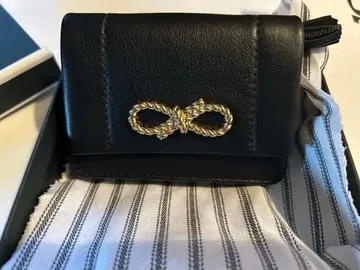 새상품 미사용 ANYA HINDMARCH 지갑