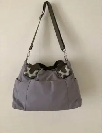 숄더백 ear PAPILLONNER