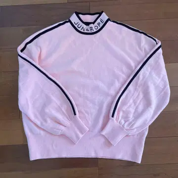 JUN&ROPE 핑크 하이넥 스웨터