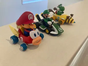 마리오 카트 피규어