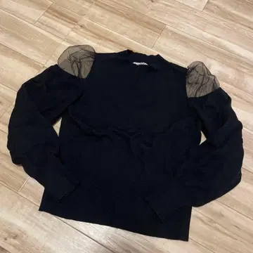 SNIDEL 시스루 숄더 니트탑