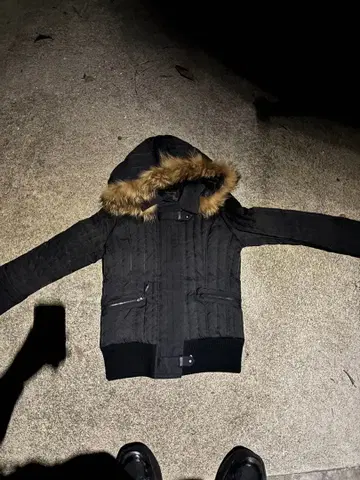 퍼 다운 y2k 그런지 블랙