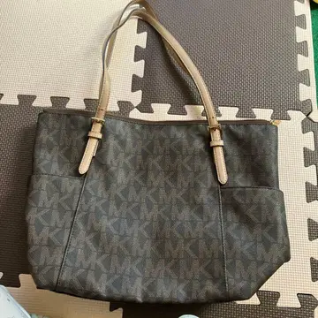 MICHAEL KORS 다크 브라운 토트백