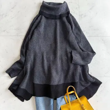 새상품급 히로코비스 울 혼방 플레어 A라인 터틀넥 니트 그레이