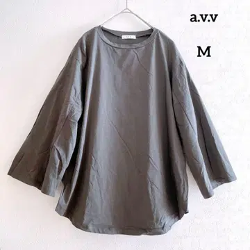 a.v.v 플레어 슬릿 티셔츠 M 그레이 7부 소매 돌먼풍