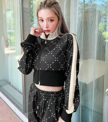 Rady 사이드 라인 셋업 블랙 베이지 블랙 레이디 저지 M