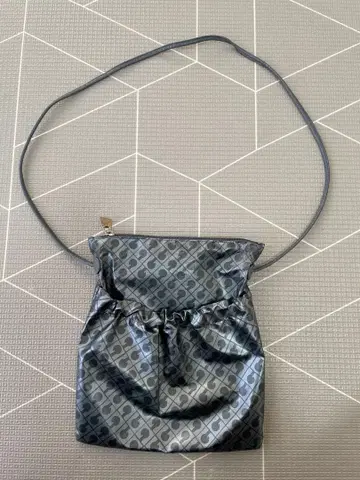 게라르디니 소프티 미니백 그레이 계열