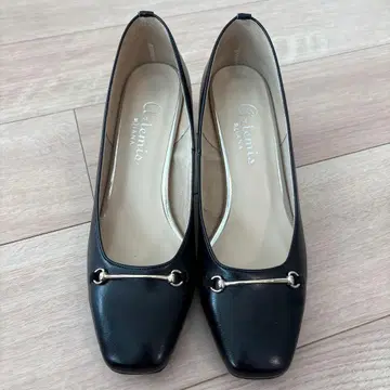 아르테미스 다이애나 하이힐 24.5cm