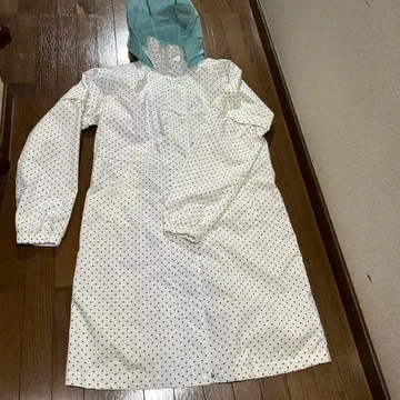 르꼬끄 물방울 패턴 무릎 기장 우비 후드 부착 L 사이즈입니다