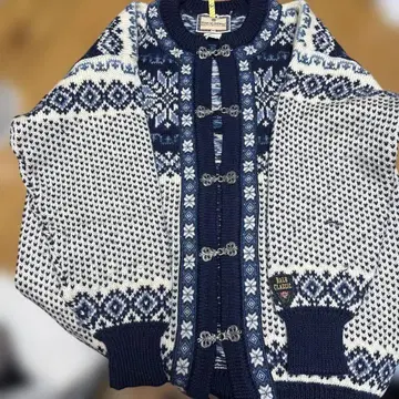 노르딕 무늬 DALE OF NORWAY 페어아일 패턴 니트 스웨터 M