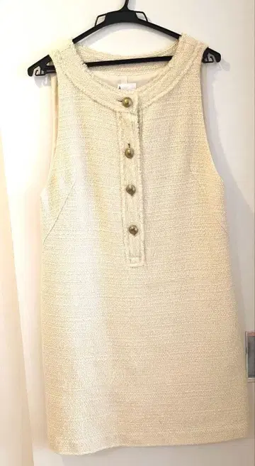 a,aire 아이보리 슬리브리스 트위드 원피스