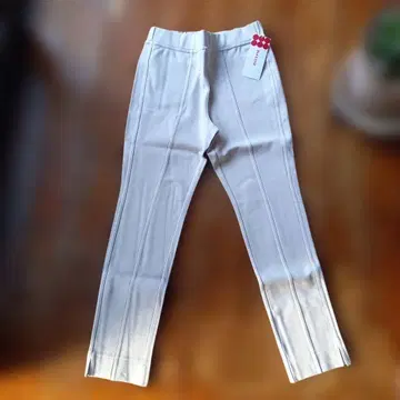 DoCLASSE 아이보리 팬츠