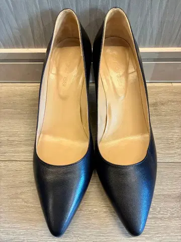 Sergio rossl 블랙 가죽 스틸레토 하이힐