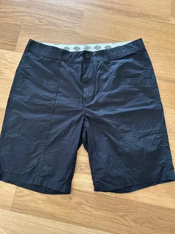 블랙 숏팬츠 사이즈 36 100% 나일론