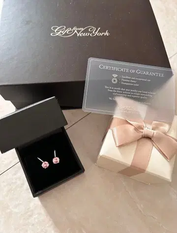 미사용 새상품 Gift from New York 귀찌 핑크