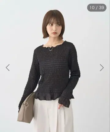 어스뮤직에코로지 블랙 프릴 밑단 긴팔 상의