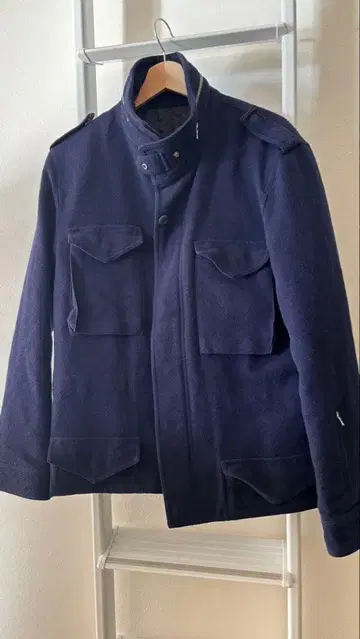 SOFTHIET 네이비 자켓