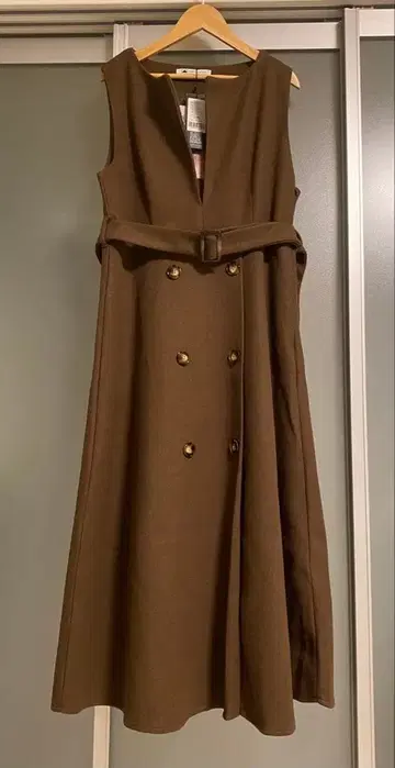 새상품*ABITOKYO 허리마크 슬릿 오버롤 스커트*L