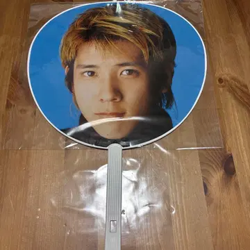 Kazunari 부채 Arashi