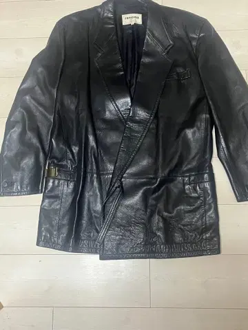 renoma 블랙 가죽 코트 48