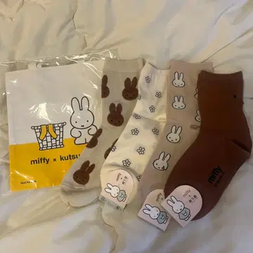 미피 x 타비오 삭스 4켤레 + 미니 토트백