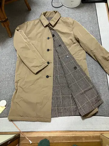 스탠칼라 리버서블 경량 코트