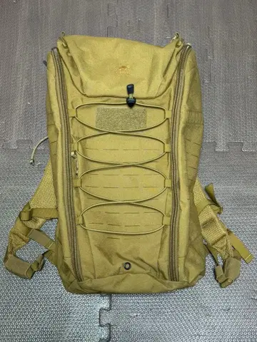 TASMANIAN TIGER 탄 백팩