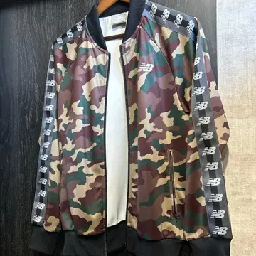 뉴발란스 카모 패턴 집업 자켓 M 사이즈