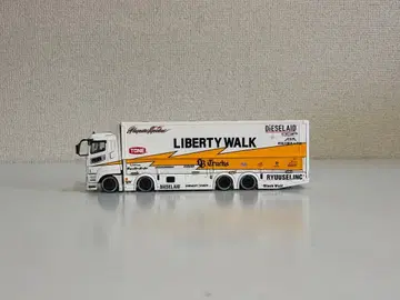 LIBERTY WALK 트럭 미니카 (2대)