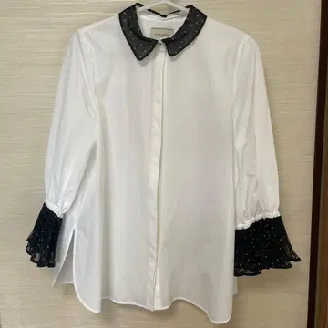 UNITED ARROWS 도트 무늬 프릴 소매 셔츠