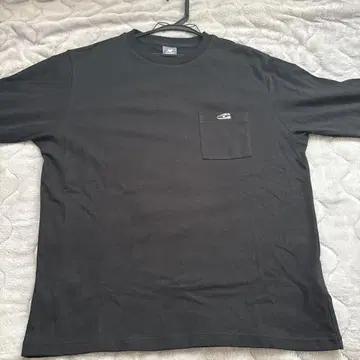 뉴발란스 블랙 티셔츠 M