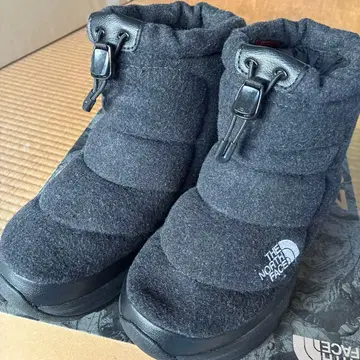 23.0 THE NORTH FACE 눕시 부츠 울 숏