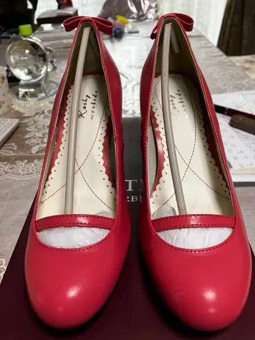 핑크 오픈토 하이힐