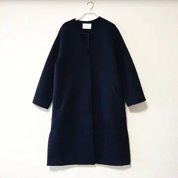 B.C STOCK SIMPLICITE 롱 코트 종이상자 니트 네이비 컬러