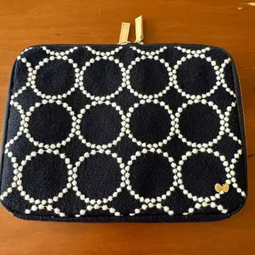 호보니치 오키이 히키다시 파우치 미나 페르호넨 탬버린