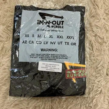 IN-N-OUT BURGER 블랙 T셔츠