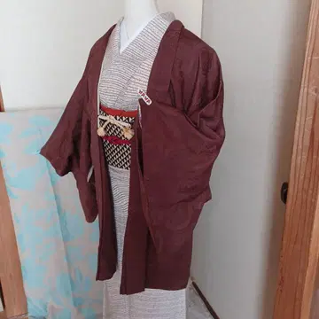 겉옷 도서 다크 브라운색