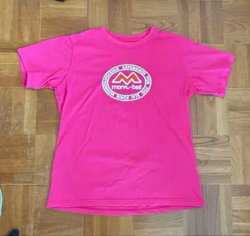 [몽벨] US 50주년 WIC.T M 마크 핑크 티셔츠