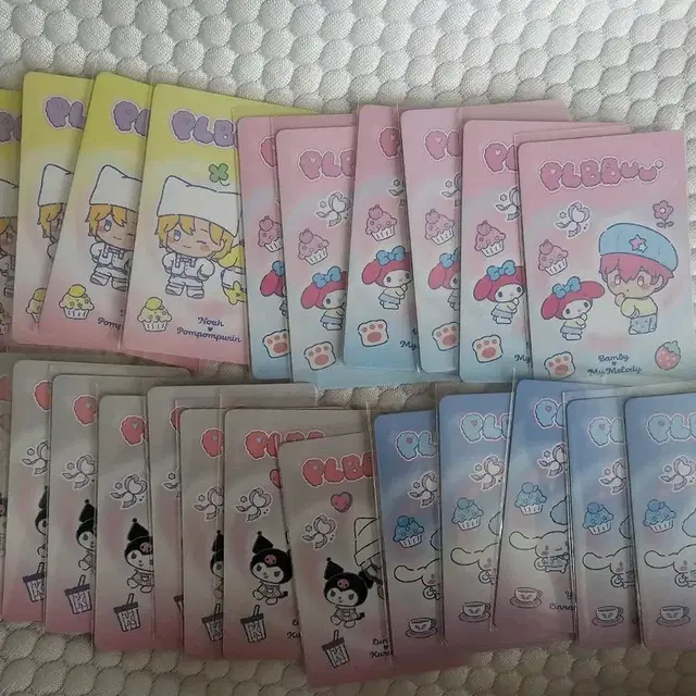 플레이브 산리오 플뿌 앨범 큐알 미사용