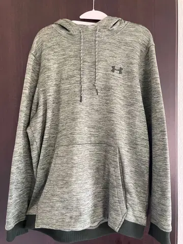 Under Armour 후드 부착 트레이닝복