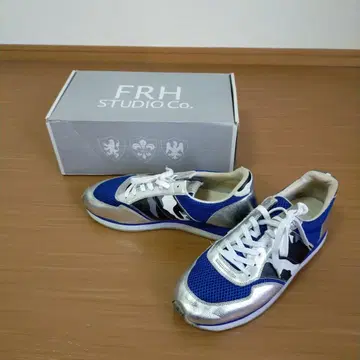 [새상품급] FRH STUDIO Co. 스니커즈 파랑/은색 박스 포함